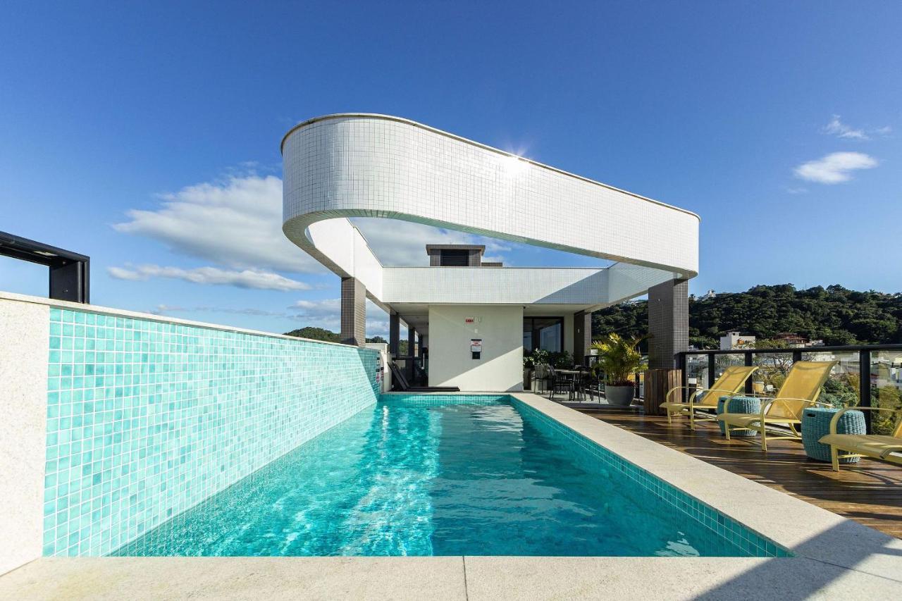 Aion Suites 303 - Lindo Apartamento Com Vista Para O Mar, A 60M Da Praia De Bombinhas, Com Piscina E Academia No Rooftop. Экстерьер фото